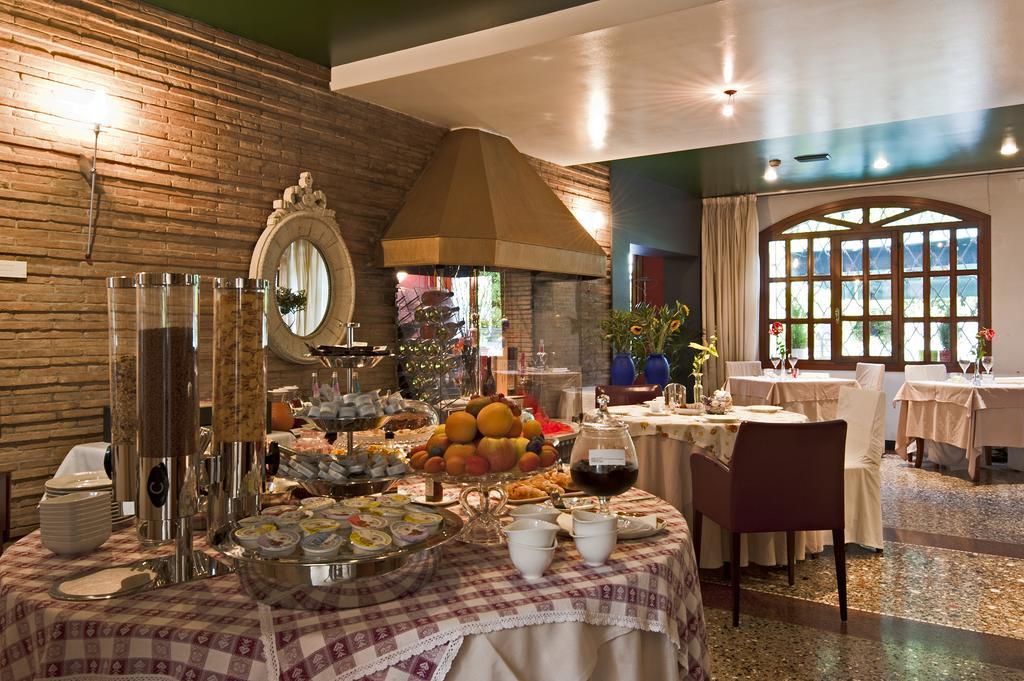 Hotel Ristorante Gran Casa Одерцо Екстериор снимка