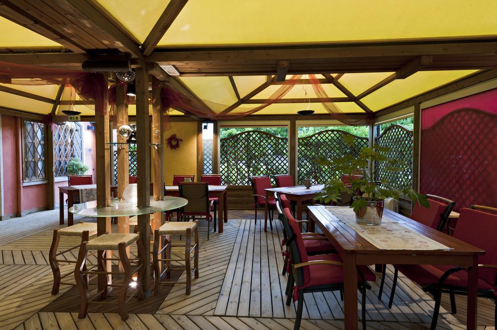 Hotel Ristorante Gran Casa Одерцо Екстериор снимка