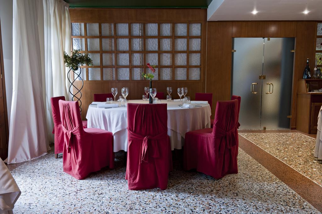 Hotel Ristorante Gran Casa Одерцо Екстериор снимка